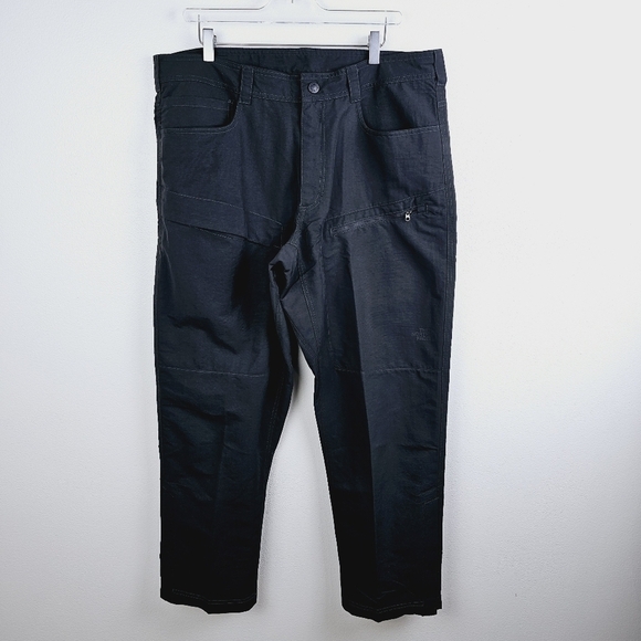 The North Face Dark Gray Nylon Pants - Picture 1 of 14